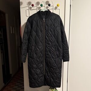 Everlane Renew Quilted Liner Coat